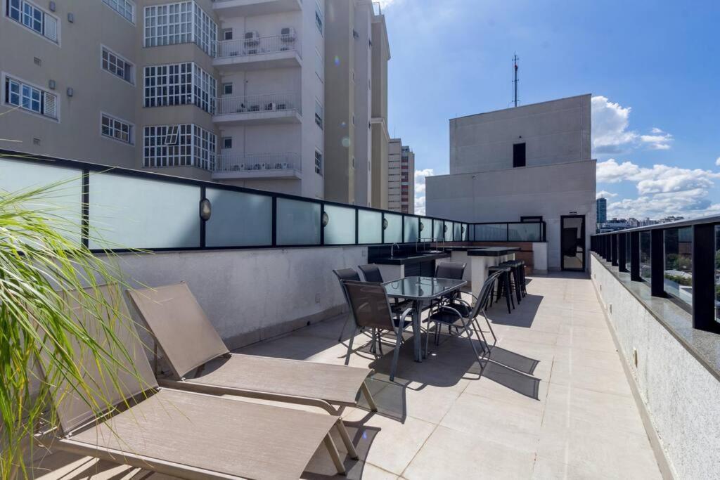 Studio Moderno Ap 32 Soho Life Curitiba Luaran gambar