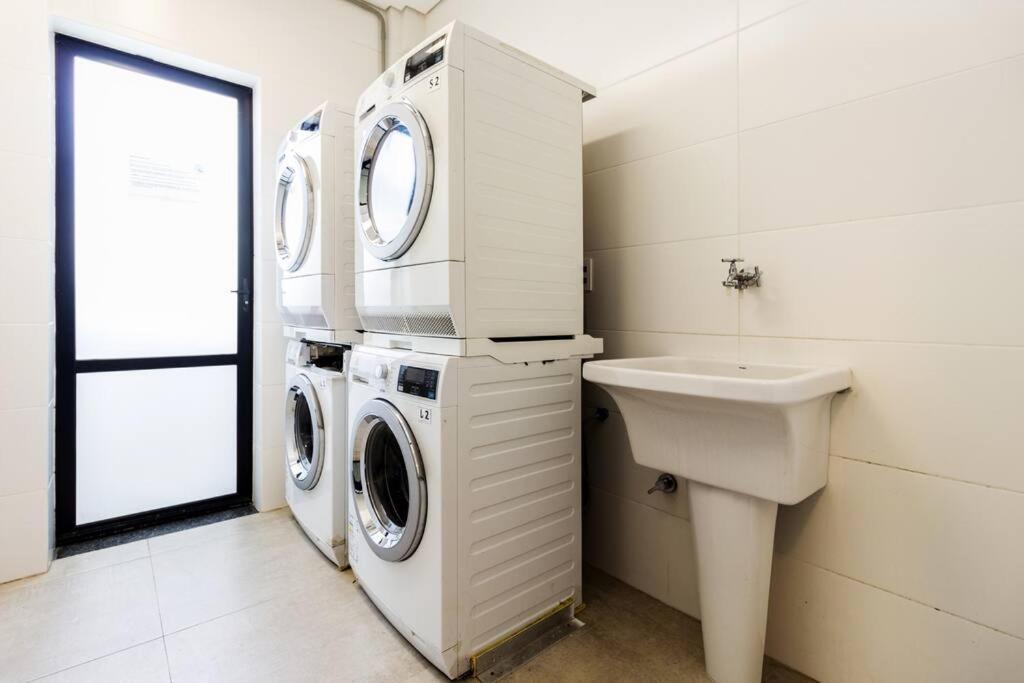 Studio Moderno Ap 32 Soho Life Curitiba Luaran gambar